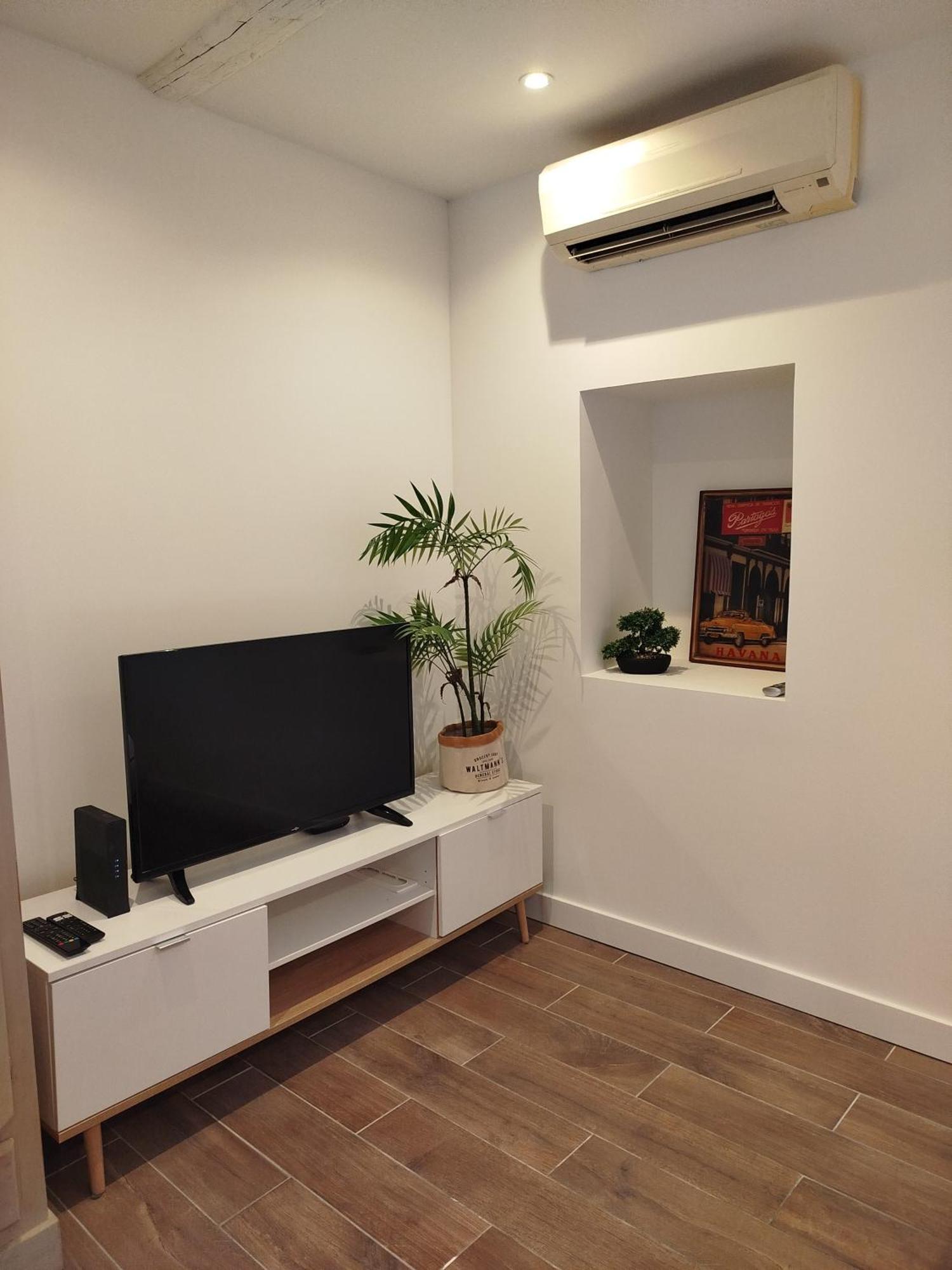 לה קיוטאט Studio Idealement Place, Calanques Et Centre Ville מראה חיצוני תמונה